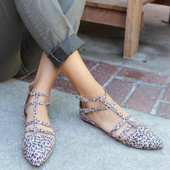 Shoes - 🚨LAST PAIR//The Harlow// Leopard Print caged Flat